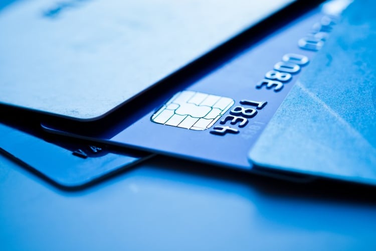Choose the right fleet fuel card