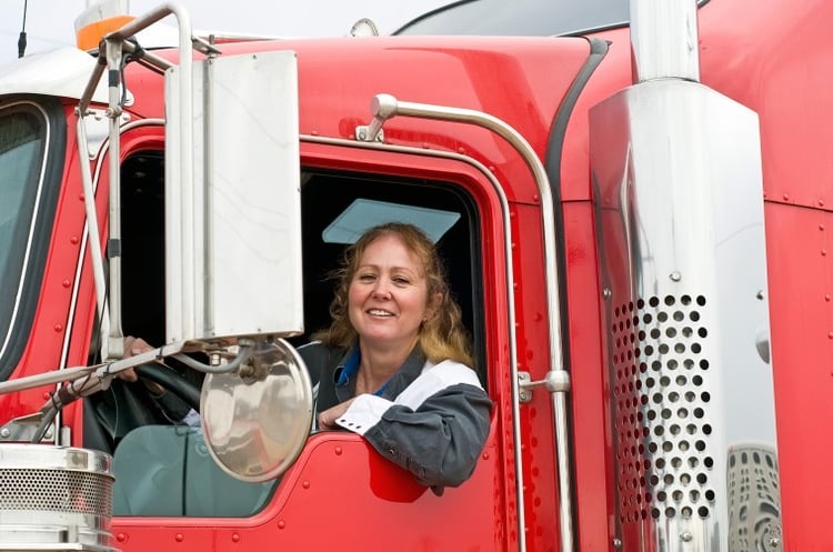 How Truckers Stay Entertained on Road