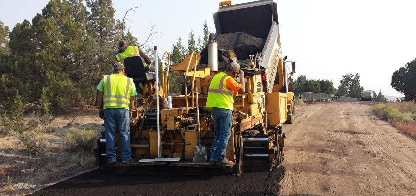 types of construction vehicles asphalt paver